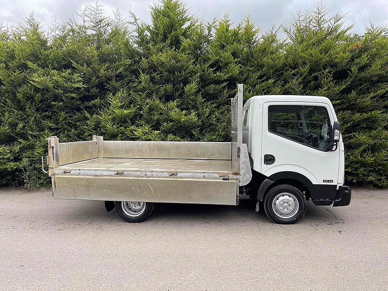 Nissan 35.14 2.5 dCi MWB S/C TIPPER DRW