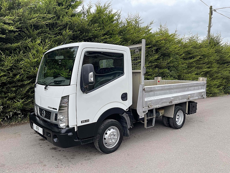 Nissan 35.14 2.5 dCi MWB S/C TIPPER DRW