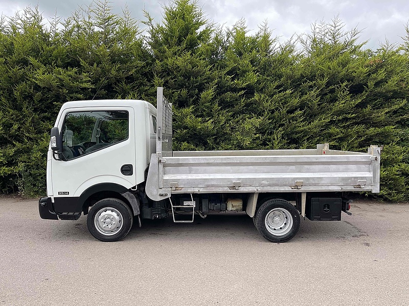 Nissan 35.14 2.5 dCi MWB S/C TIPPER DRW