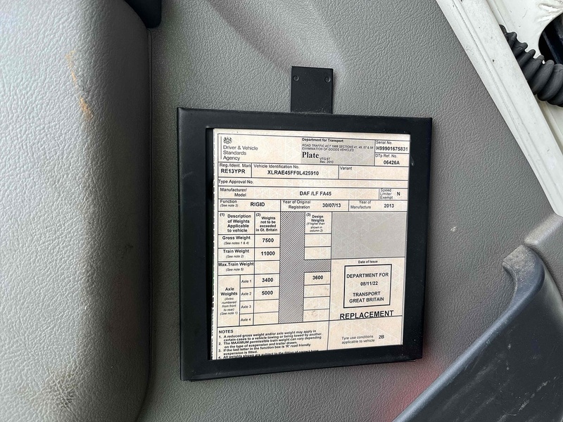 DAF Box Lorry With Taillift 4.5 2dr Box Lorry Automatic Diesel