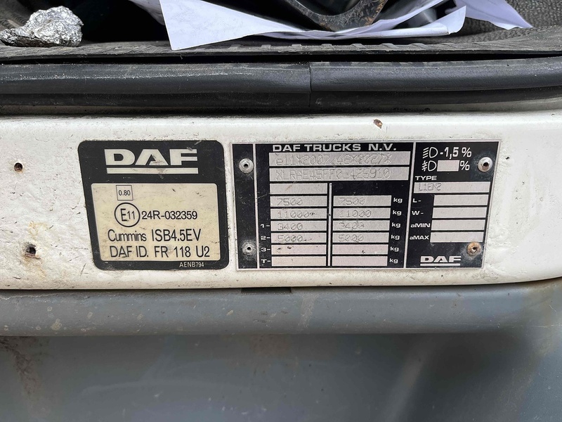 DAF Box Lorry With Taillift 4.5 2dr Box Lorry Automatic Diesel