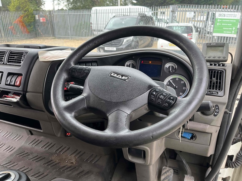 DAF Box Lorry With Taillift 4.5 2dr Box Lorry Automatic Diesel