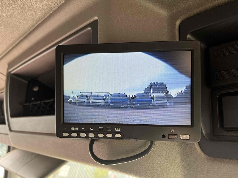 DAF Box Lorry With Taillift 4.5 2dr Box Lorry Automatic Diesel