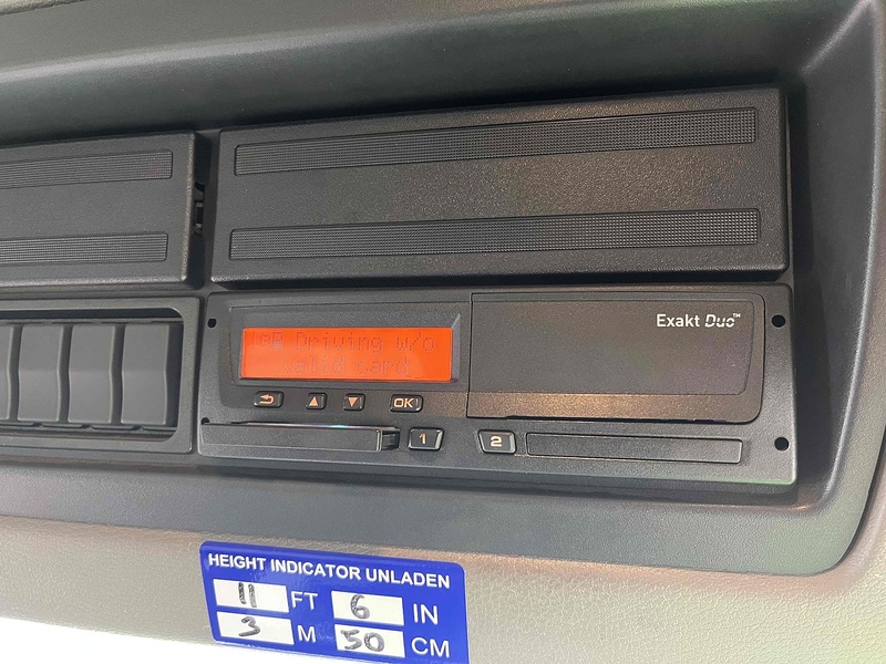 DAF Box Lorry With Taillift 4.5 2dr Box Lorry Automatic Diesel