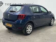 Dacia Sandero 1.0 SCe Essential Euro 6 5dr - U5241