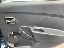 Dacia Sandero 1.0 SCe Essential Euro 6 5dr - U5241