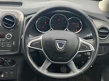 Dacia Sandero 1.0 SCe Essential Euro 6 5dr - U5241