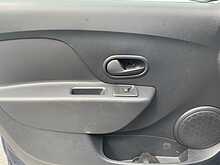 Dacia Sandero 1.0 SCe Essential Euro 6 5dr - U5241