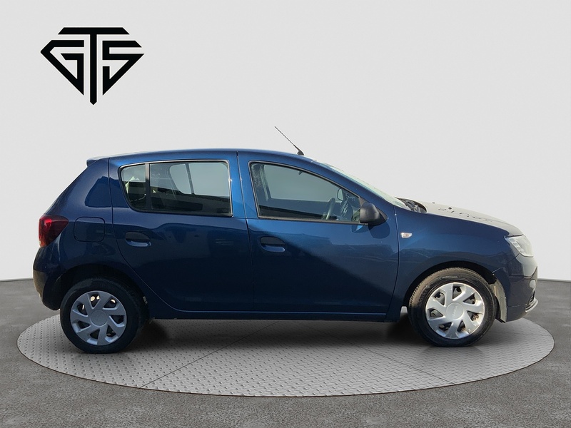Dacia Sandero 1.0 SCe Essential Euro 6 5dr - U5241