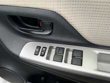 Toyota Yaris Vvt-I Icon M-Drive S - U5950