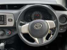 Toyota Yaris Vvt-I Icon M-Drive S - U5950