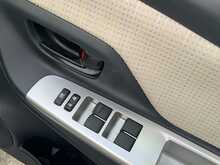 Toyota Yaris Vvt-I Icon M-Drive S - U5950