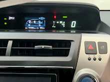 Toyota Prius Plus Icon - U5967