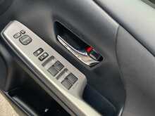 Toyota Prius Plus Icon - U5967