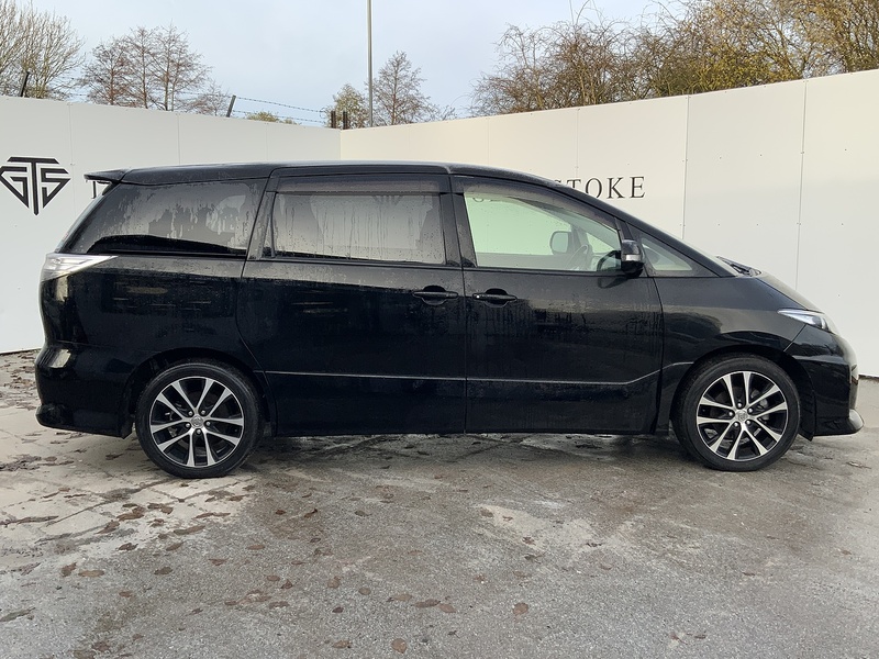 Toyota Estima Aeras - U5970