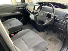 Toyota Estima Aeras - U5970