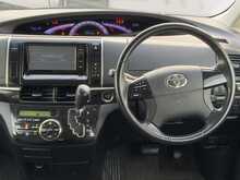 Toyota Estima Aeras - U5970