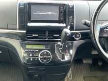 Toyota Estima Aeras - U5970