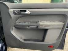 Volkswagen Touran Match Tsi - U6038