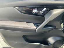 Nissan Qashqai DIG-T Acenta - U6103