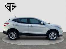 Nissan Qashqai DIG-T Acenta - U6103