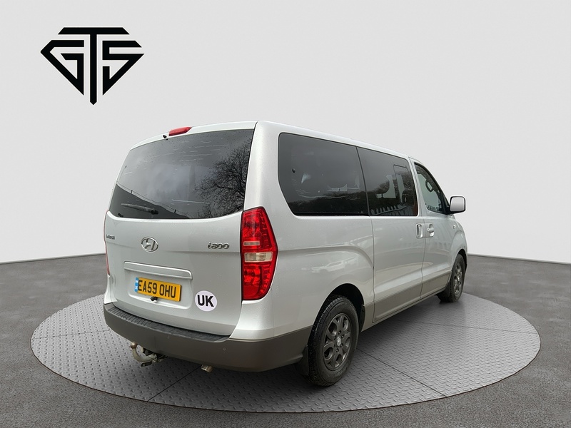 Hyundai i800 CRDi Style - U6207