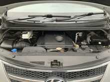 Hyundai i800 CRDi Style - U6207