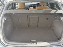 Volkswagen Golf TSI - U6217