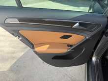 Volkswagen Golf TSI - U6217