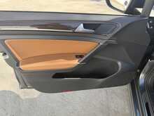 Volkswagen Golf TSI - U6217