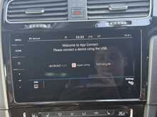 Volkswagen Golf TSI - U6217