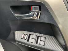 Toyota RAV4 D-4D Invincible - U6413