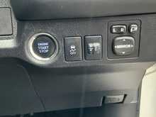 Toyota RAV4 D-4D Invincible - U6413