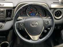 Toyota RAV4 D-4D Invincible - U6413