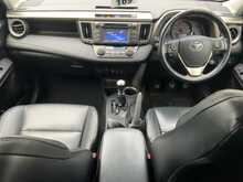 Toyota RAV4 D-4D Invincible - U6413