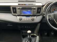 Toyota RAV4 D-4D Invincible - U6413