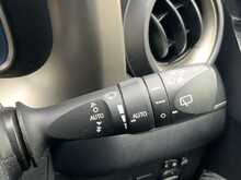 Toyota RAV4 D-4D Invincible - U6413