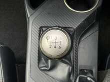 Toyota RAV4 D-4D Invincible - U6413