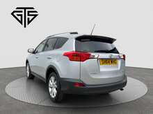 Toyota RAV4 D-4D Invincible - U6413