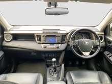 Toyota RAV4 D-4D Invincible - U6413