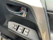 Toyota RAV4 D-4D Invincible - U6413