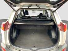 Toyota RAV4 D-4D Invincible - U6413