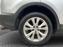 Toyota RAV4 D-4D Invincible - U6413