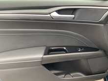 Ford Mondeo EcoBlue Titanium Edition - U6503