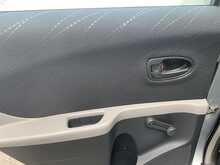 Toyota Yaris T3 - U6516