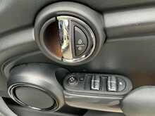 MINI Hatch Cooper Classic - U6570