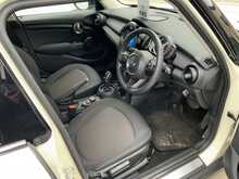 MINI Hatch Cooper Classic - U6570