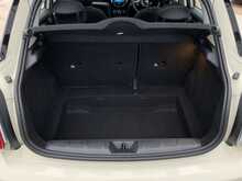 MINI Hatch Cooper Classic - U6570