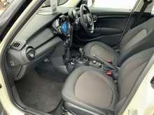 MINI Hatch Cooper Classic - U6570