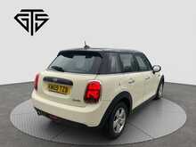 MINI Hatch Cooper Classic - U6570